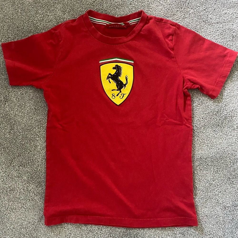 Ferrari T-Shirt boys size M.
